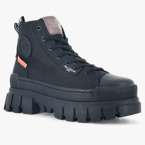 Rare revolt high TX boot no longer made … perfectly new . Mint condition. - Picture 1 of 1